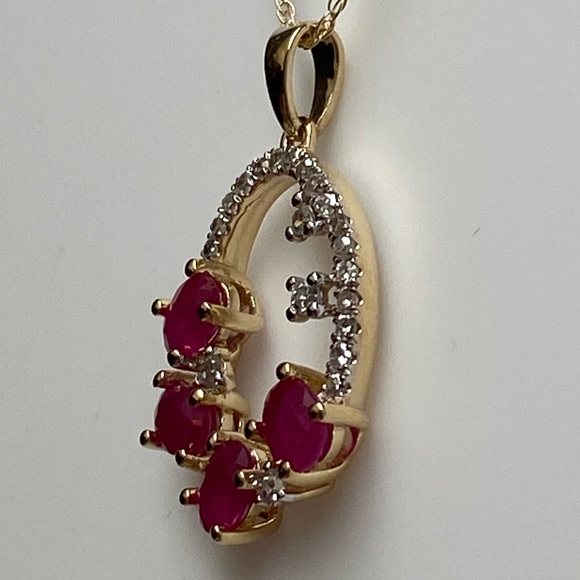 10K Yellow Gold Ruby and Diamond Cluster Pendant with Chain Natural Gemstones - Picture 6 of 16